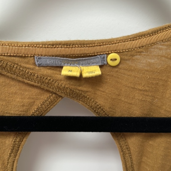 Little Yellow Button Ocher tank - Picture 2 of 3